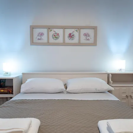 Keratsini 2 Bedroom 4 Pers By Mps Piraeus